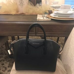 Givenchy Antigona Bag Grained Leather- Small